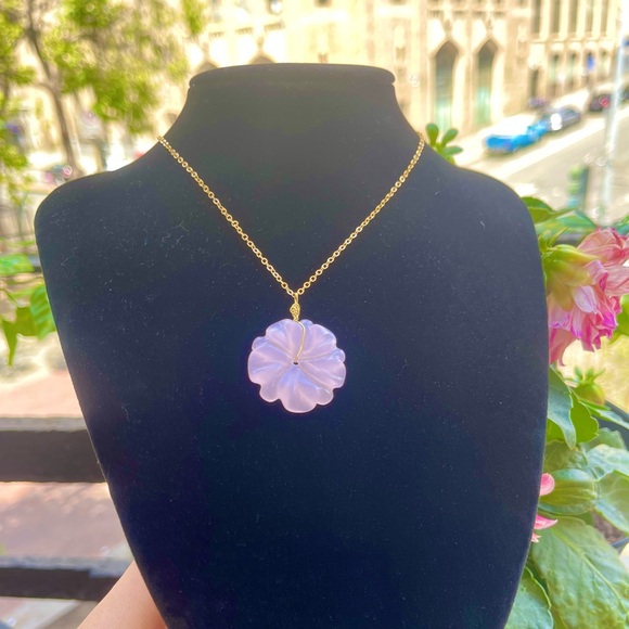 Sold! Hand Carved Rose Quartz Flower Necklace - Picture 3 of 3